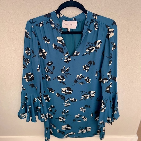 Cute Blue Floral Long Sleeved Mini shift dress by Charles Henry - Small Petite - Picture 2 of 10